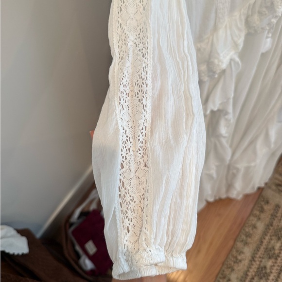 Spell Ivory Lace Dress - Picture 7 of 8